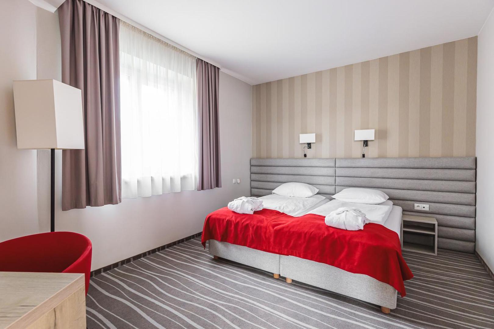 Hotel Akwawit Leszno Kültér fotó
